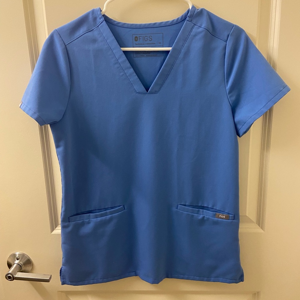 Figs XS Ceil Blue Casma Top